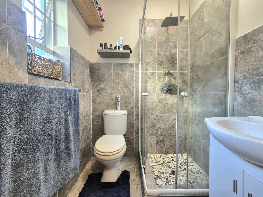 1 Bedroom Property for Sale in Wynberg Western Cape